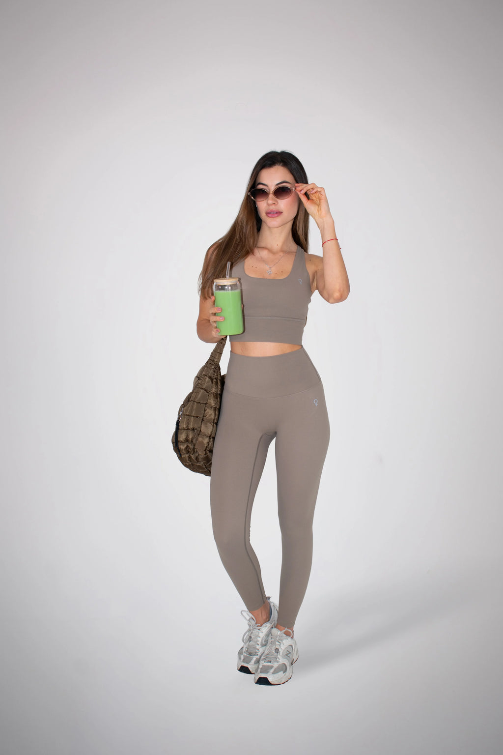Conjunto Cloud cream Vibes  Limited Edition