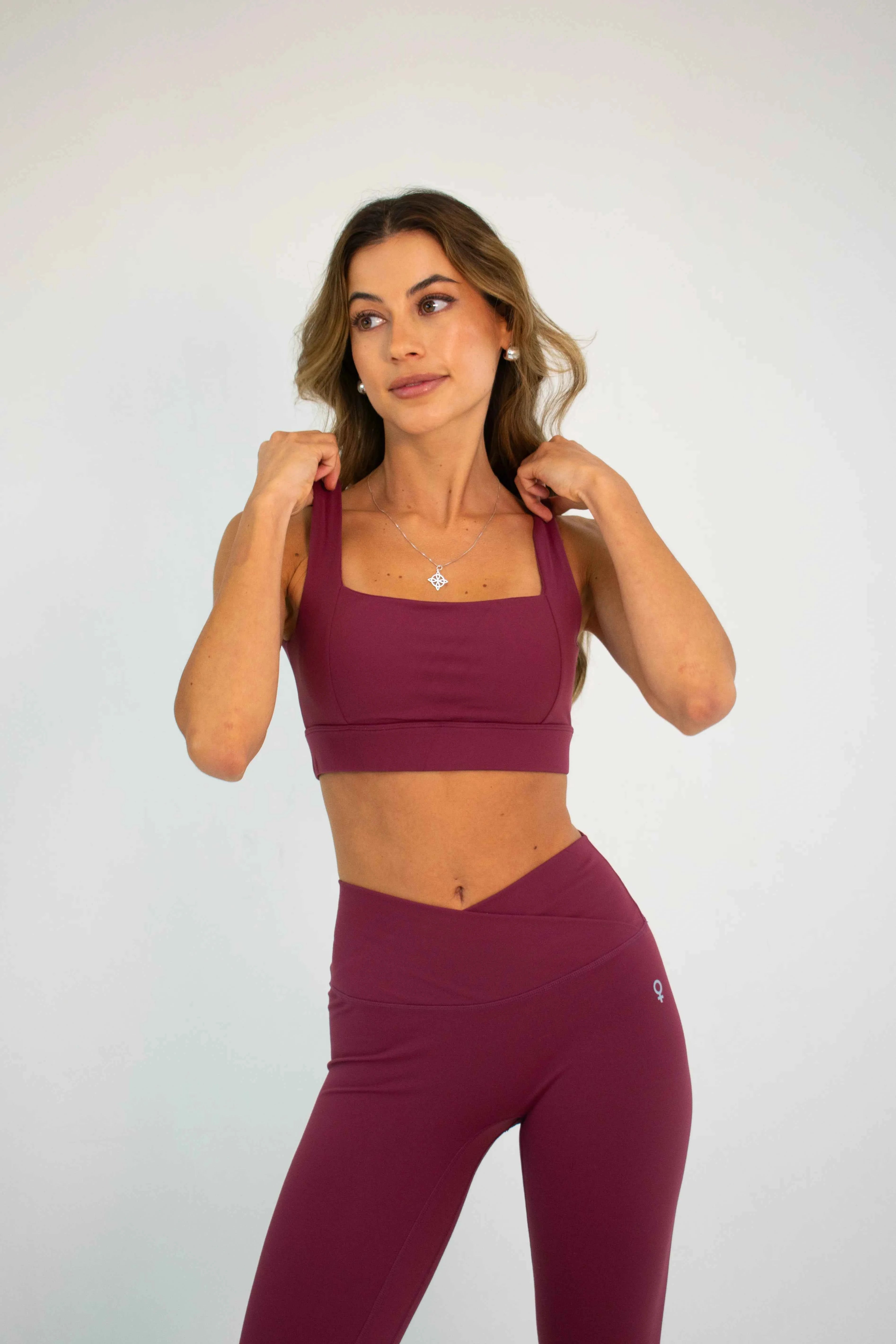 Conjunto Form Line Dark Cherry